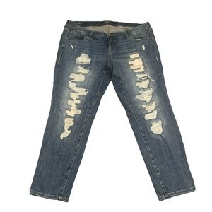Torrid Jeans Medium Wash Blue Size 20 Short Boyfriend Straight Ripped Distressed